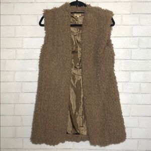 Pilo1989 Tan Soft Shaggy Faux Fur Vest